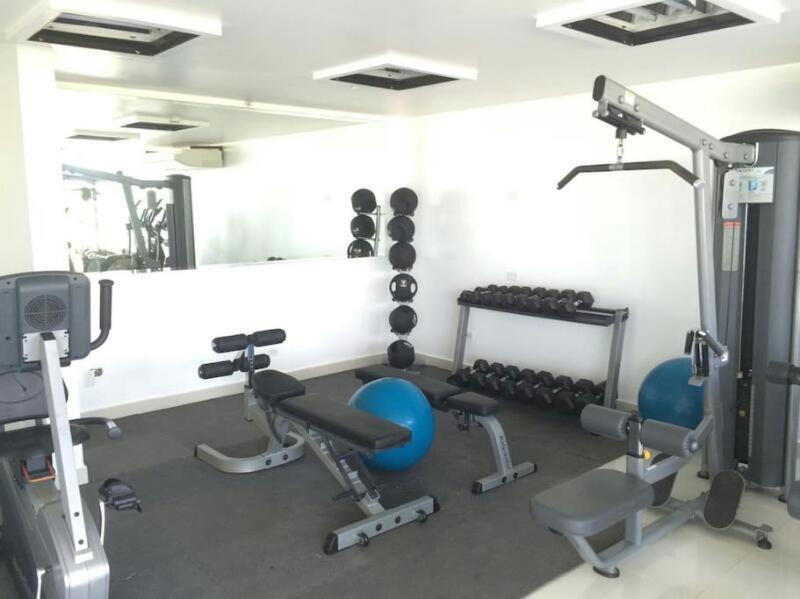 Apartamento En Balabeach Maria Chiquita In Front Of The Beach 2Hab Colon Bagian luar foto