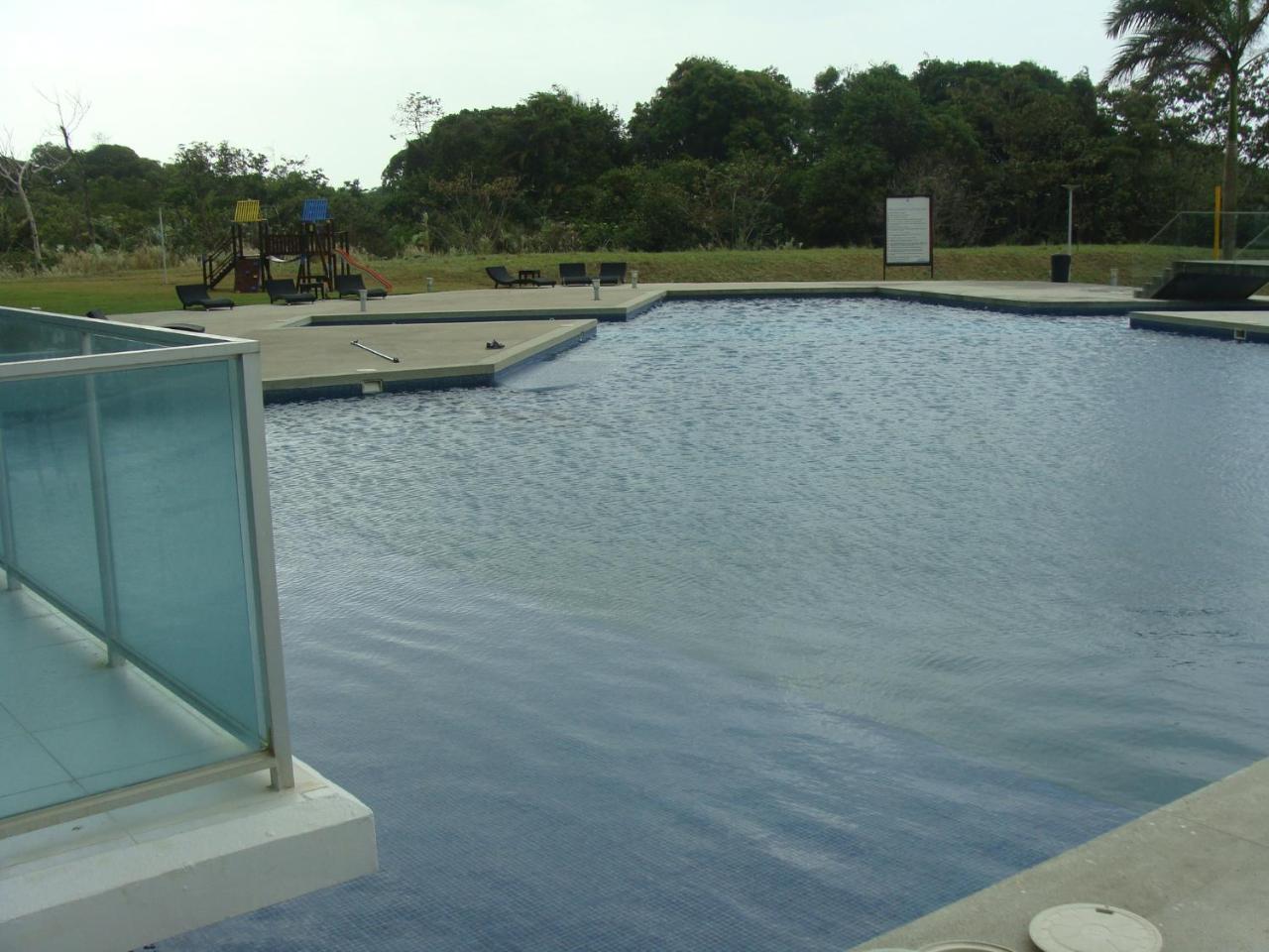 Apartamento En Balabeach Maria Chiquita In Front Of The Beach 2Hab Colon Bagian luar foto