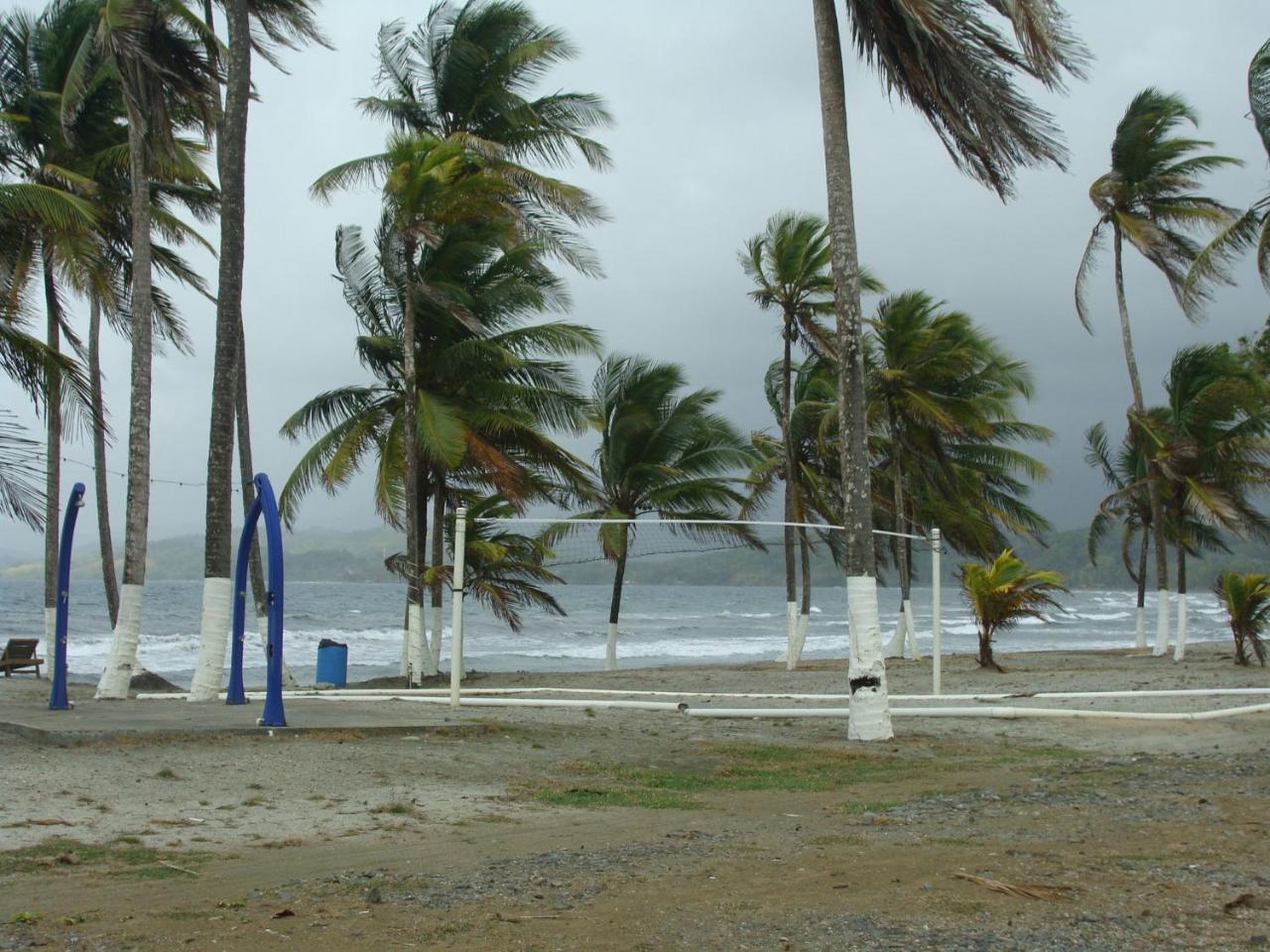 Apartamento En Balabeach Maria Chiquita In Front Of The Beach 2Hab Colon Bagian luar foto