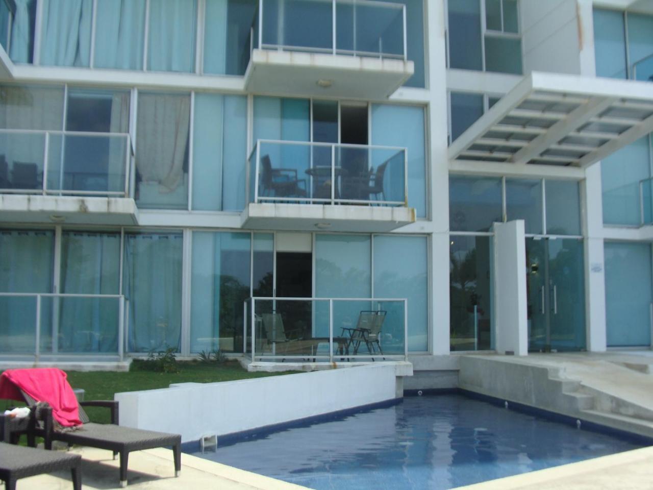 Apartamento En Balabeach Maria Chiquita In Front Of The Beach 2Hab Colon Bagian luar foto