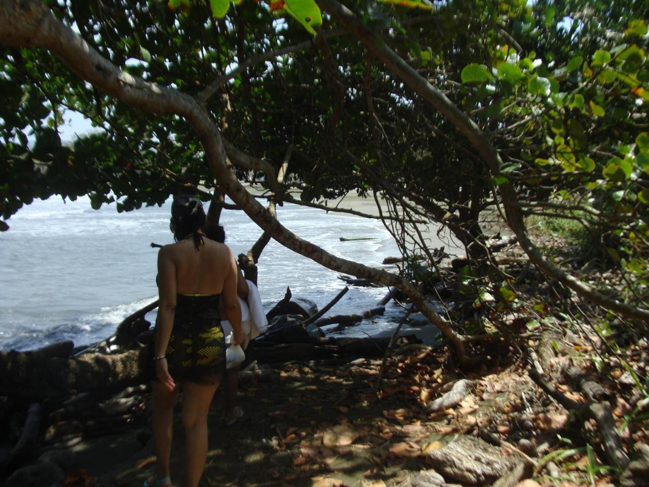 Apartamento En Balabeach Maria Chiquita In Front Of The Beach 2Hab Colon Bagian luar foto