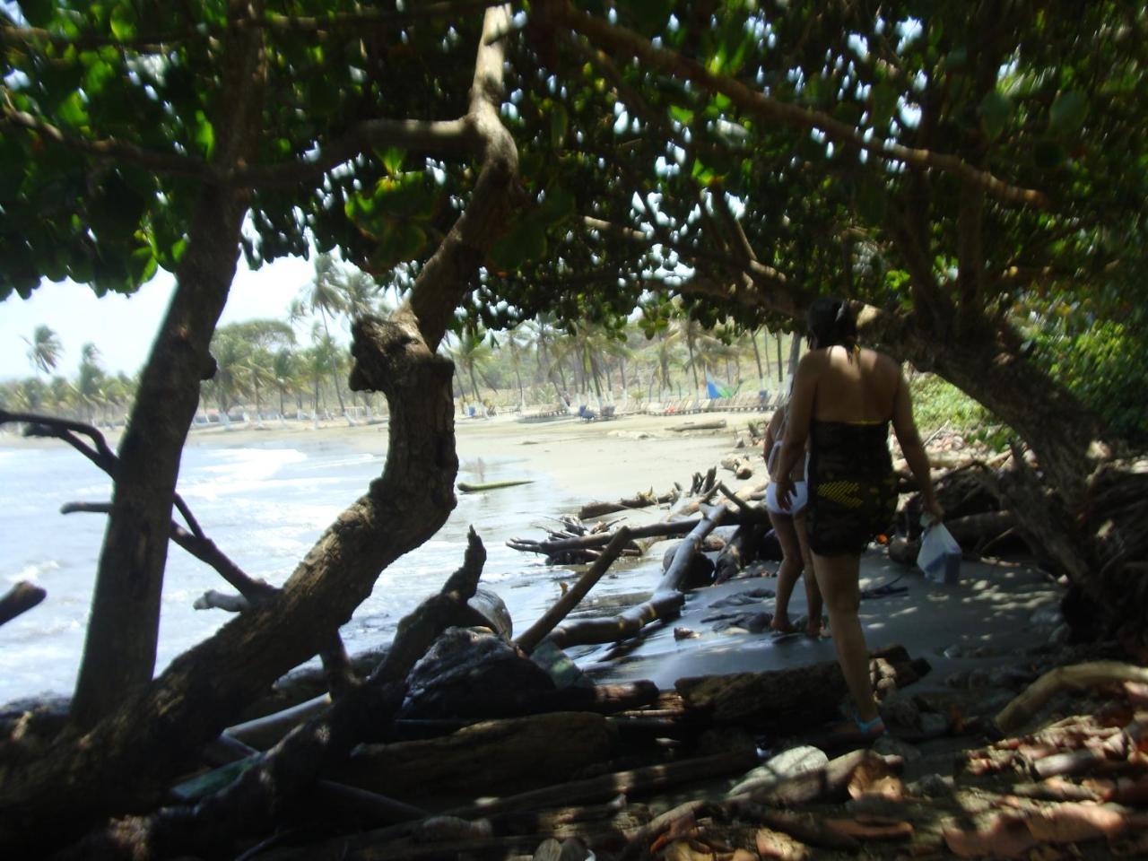Apartamento En Balabeach Maria Chiquita In Front Of The Beach 2Hab Colon Bagian luar foto