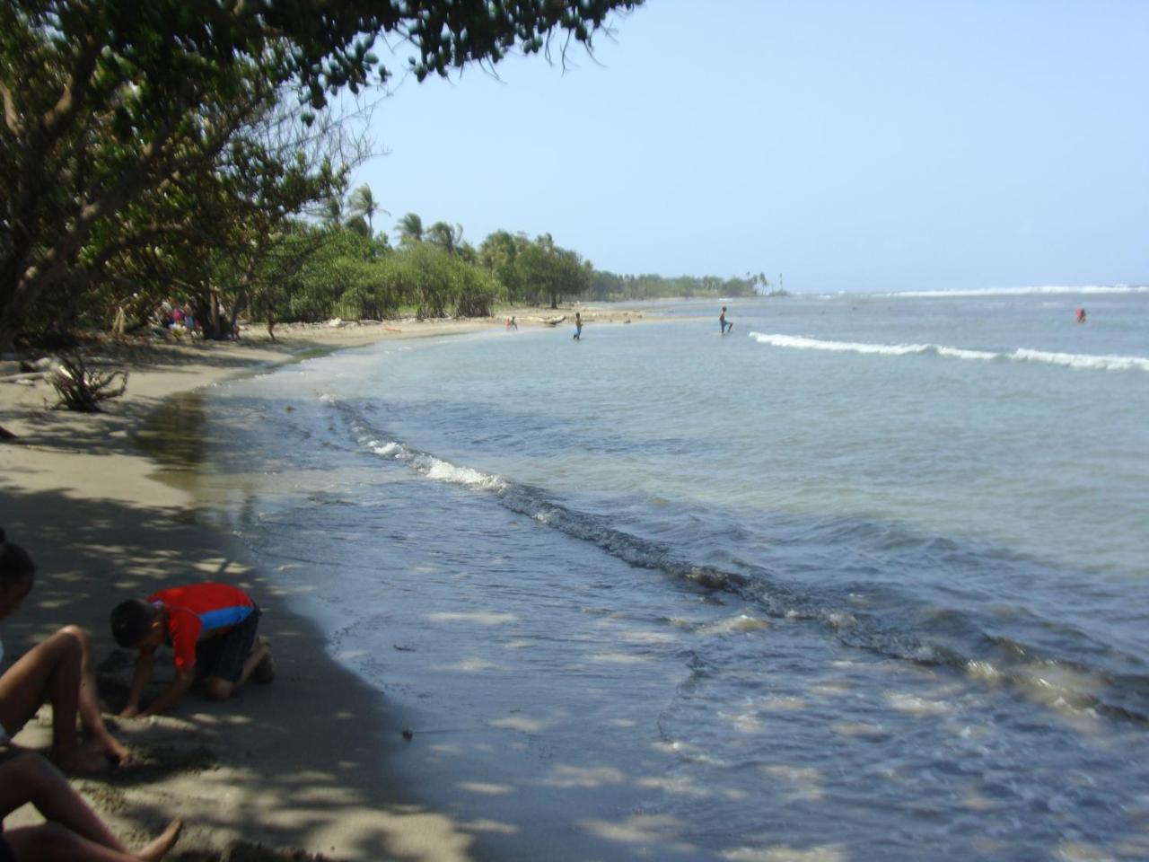Apartamento En Balabeach Maria Chiquita In Front Of The Beach 2Hab Colon Bagian luar foto