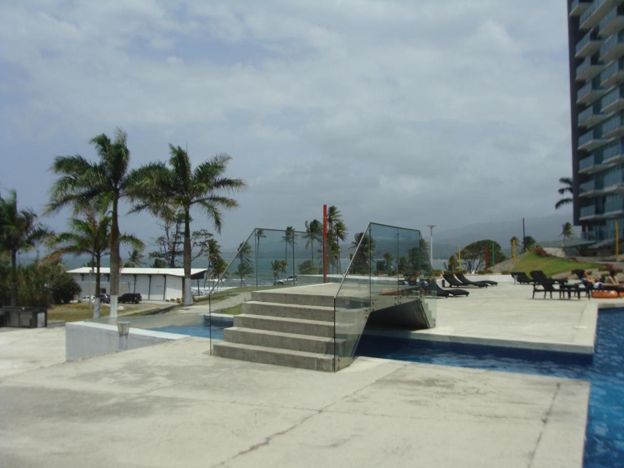Apartamento En Balabeach Maria Chiquita In Front Of The Beach 2Hab Colon Bagian luar foto